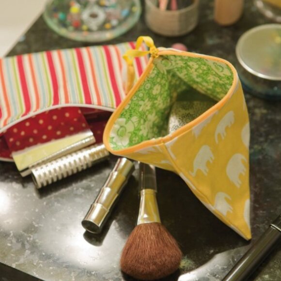 The New Handmade Contemporary Sewing Softcover Projects Book, Brand New - Picture 7 of 9